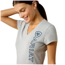 Damen ARIAT Polo & T-Shirts<T-Shirt Vertical-Logo Tee für Damen