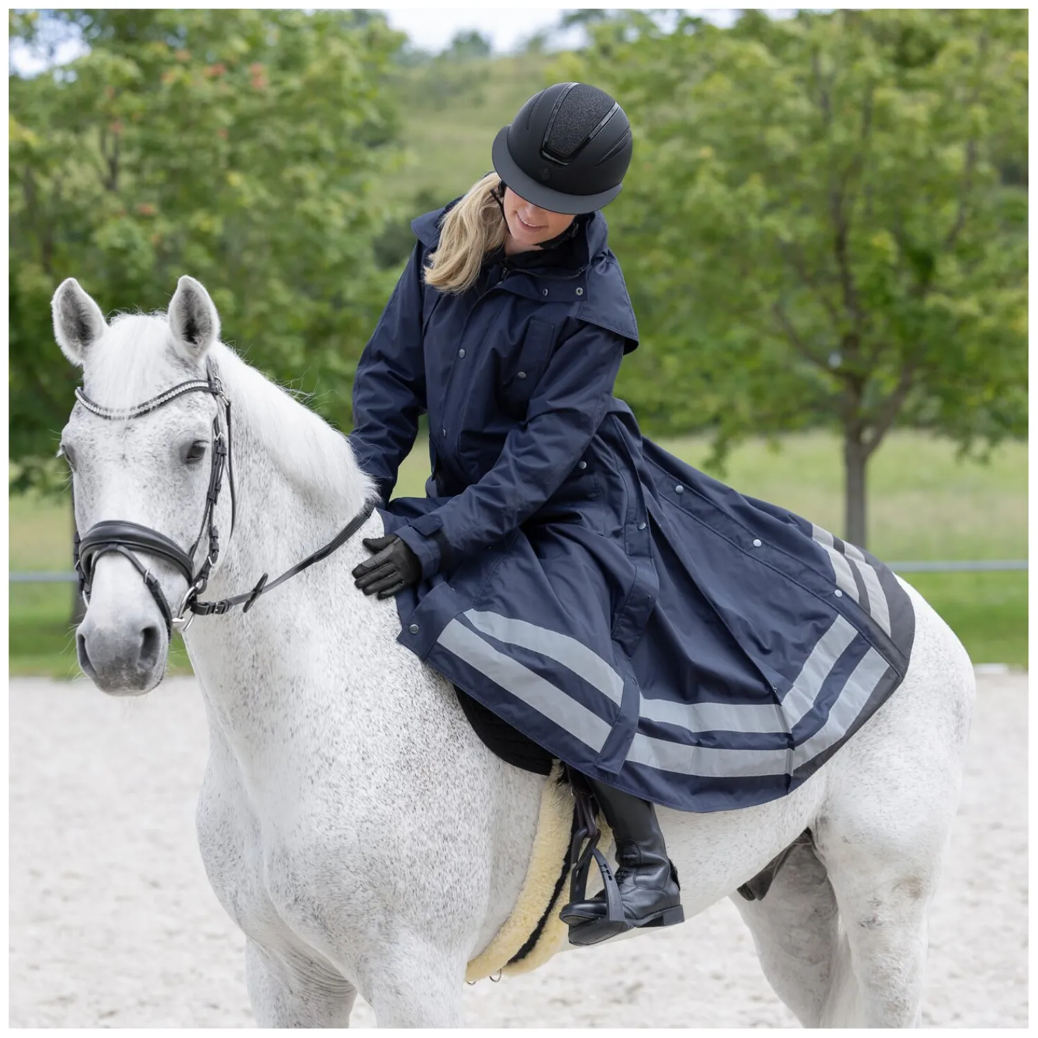 Damen black forest Reitmäntel|Reitjacken<Regenante Raintorer II