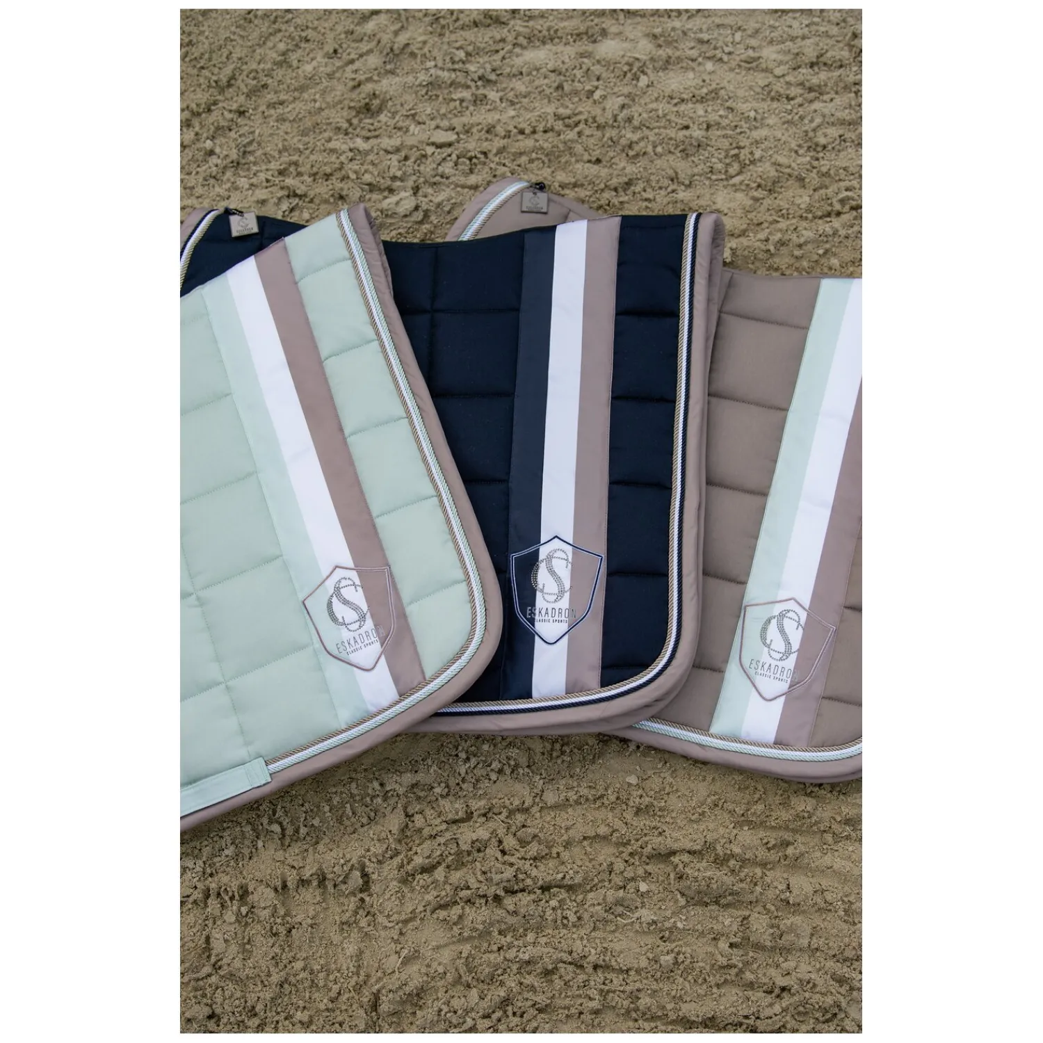 Loesdau Sättel & Zubehör|Schabracken<ESKADRON Classic Sports Schabracke Big Square Cotton