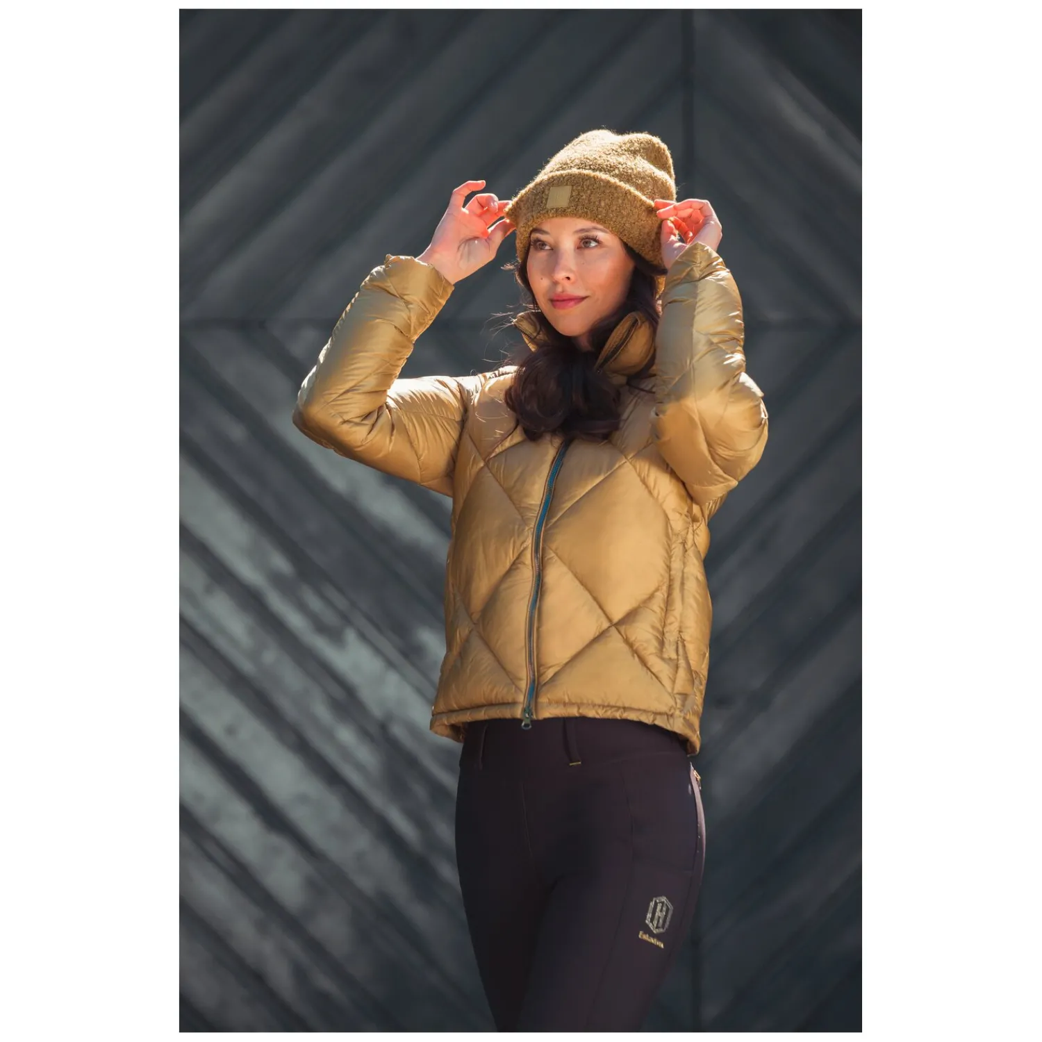 Damen ESKADRON Heritage Reitjacken<teppjacke in Ganzoptik