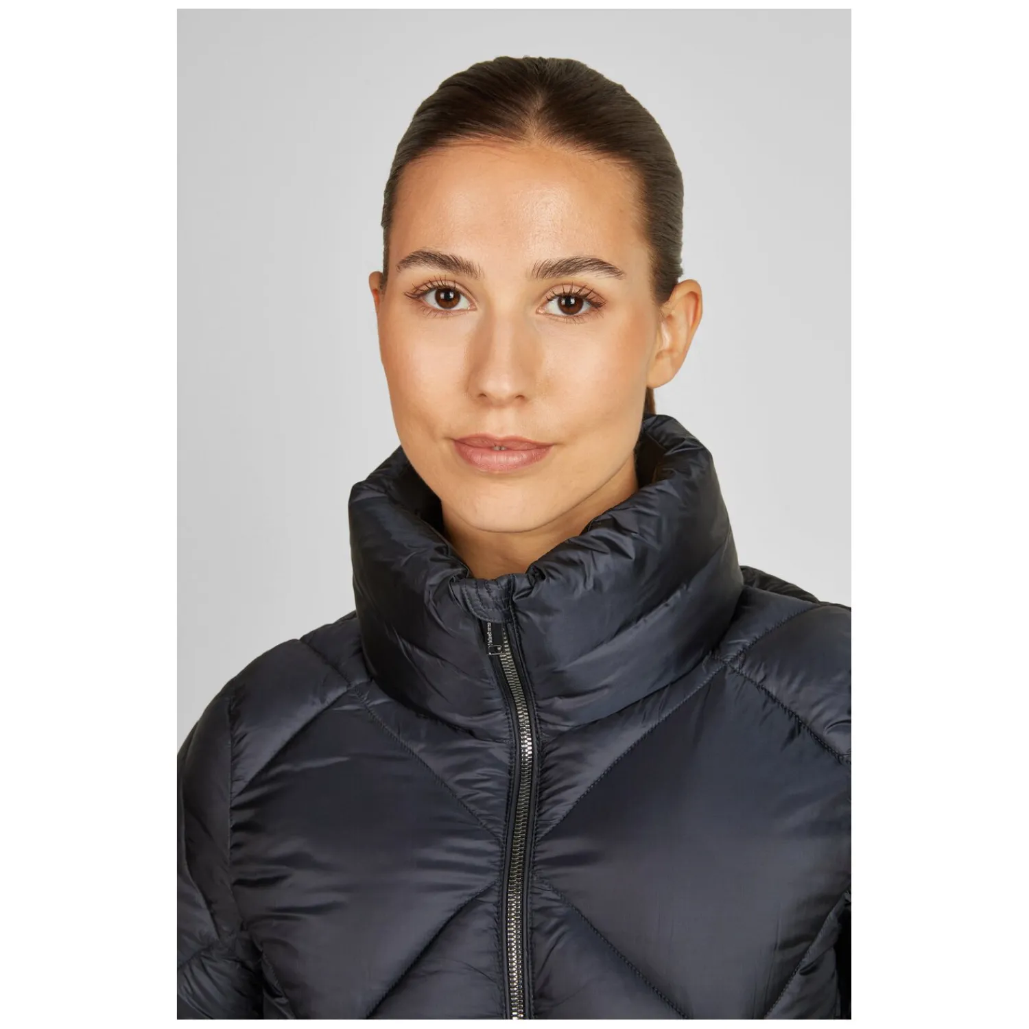 Damen ESKADRON Heritage Reitjacken<Steppjacke in Glanzoptik
